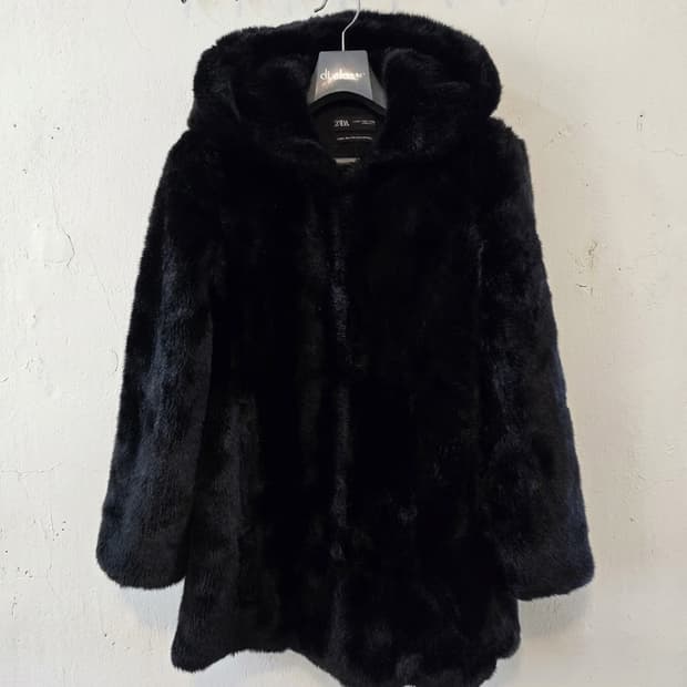 ZARA 후드 인조 퍼 자켓 XS