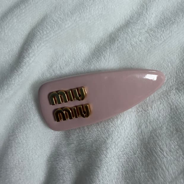 미우미우 헤어핀 핑크 (박스포함)