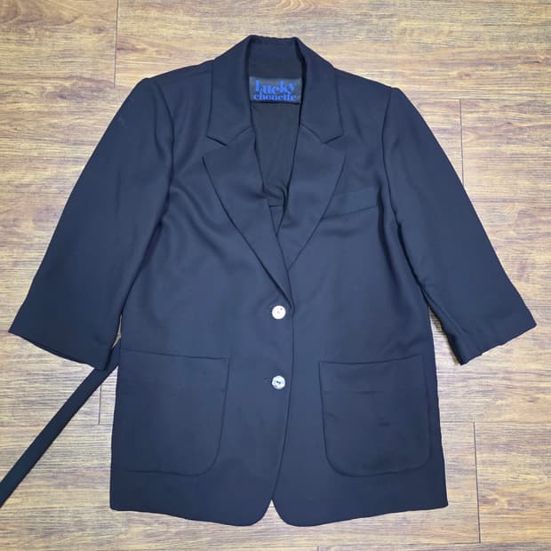 럭키슈에뜨 블랙 숏 자켓