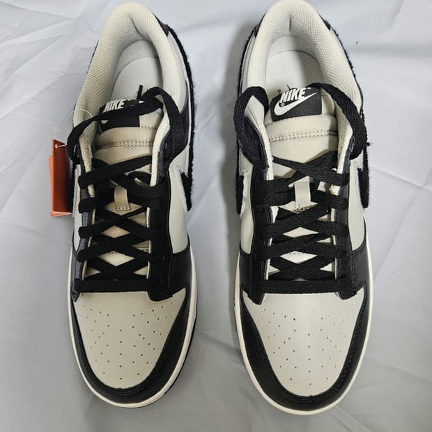 나이키 덩크 로우 "셰닐 스우시 블랙 그레이"