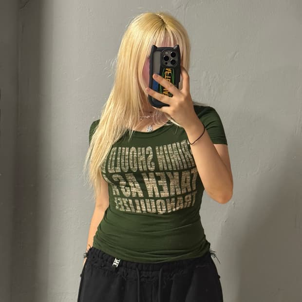 y2k lettering detail top