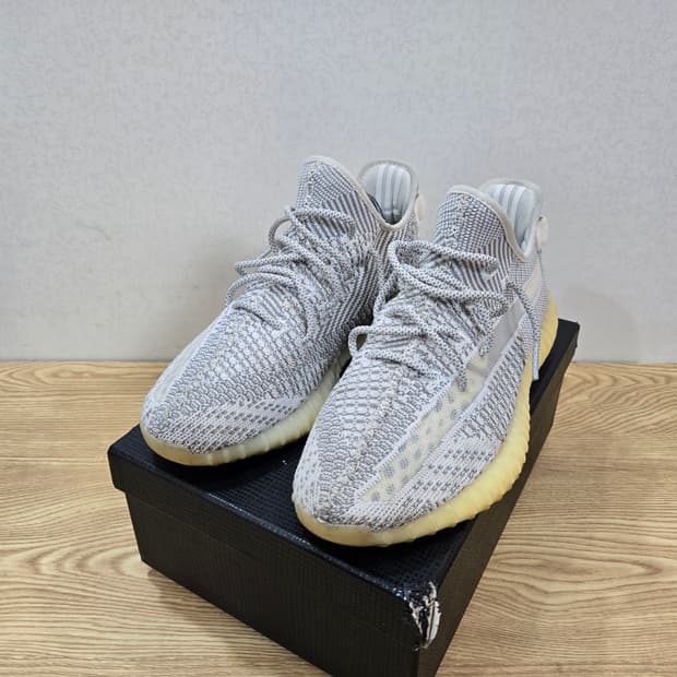 290 아디다스 이지부스트 350v2 스테틱 화이트