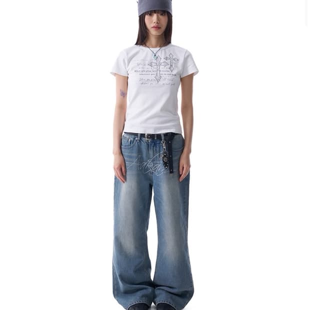 아캄 Rhinestone Washed Denim Pants (Blue) 