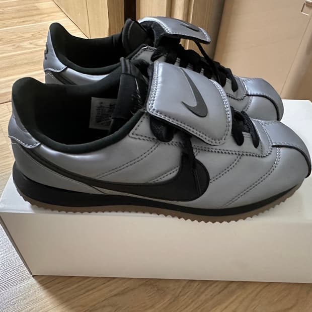 나이키 코르테즈 SE