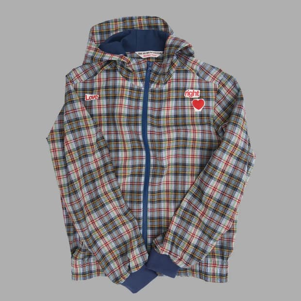 더 뮤지엄비지터 러브 체크 자켓 바람막이