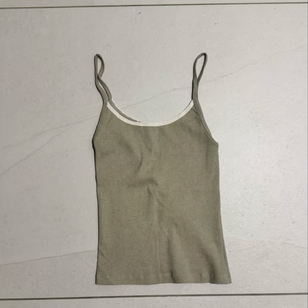 Brandy Melville 올리브 나시