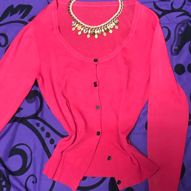 (연말세일)걸리쉬 헬로키티 느낌 초갸루 카와이 핫핑크 가디건