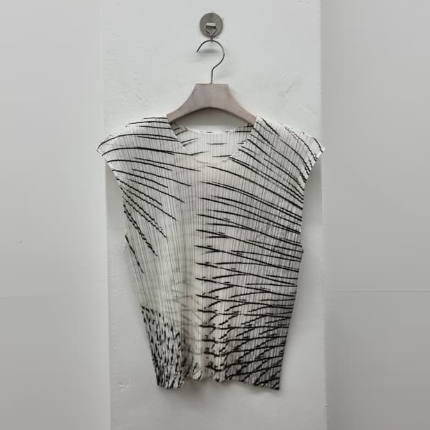 PLEATS PLEASE 플리츠플리즈