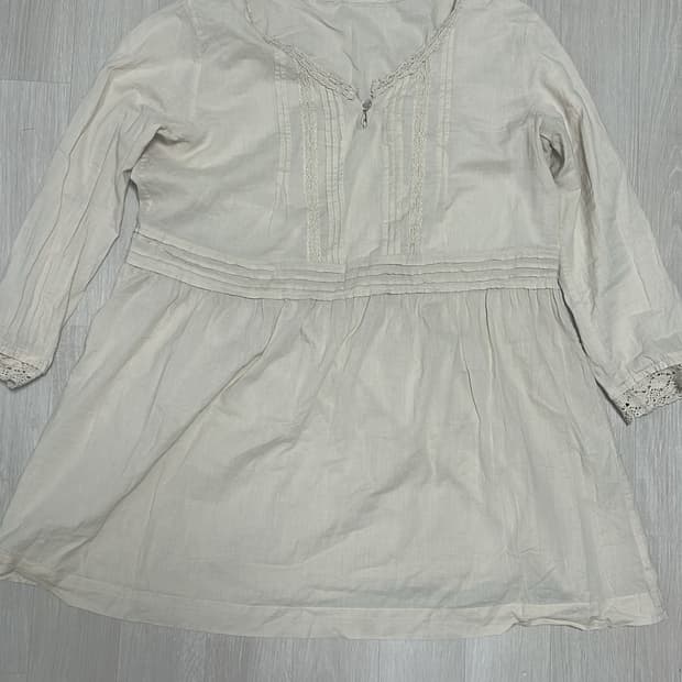 베이지 레이스 블라우스