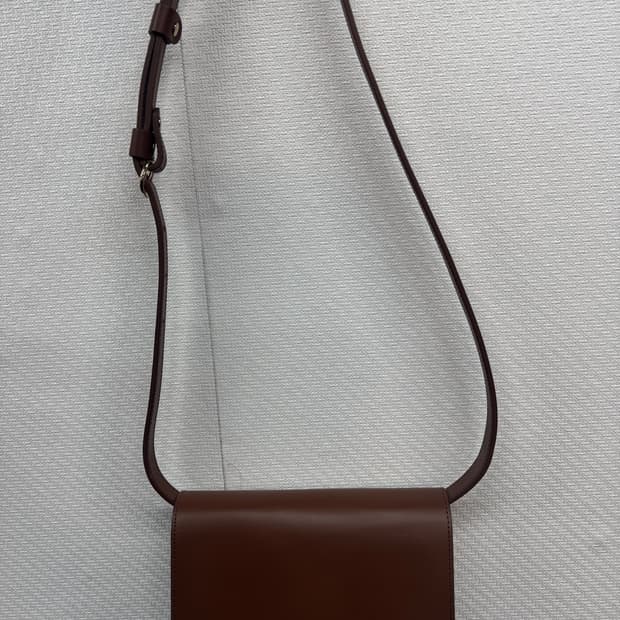 마리떼 프랑소와저버 브라운 레더 숄더백