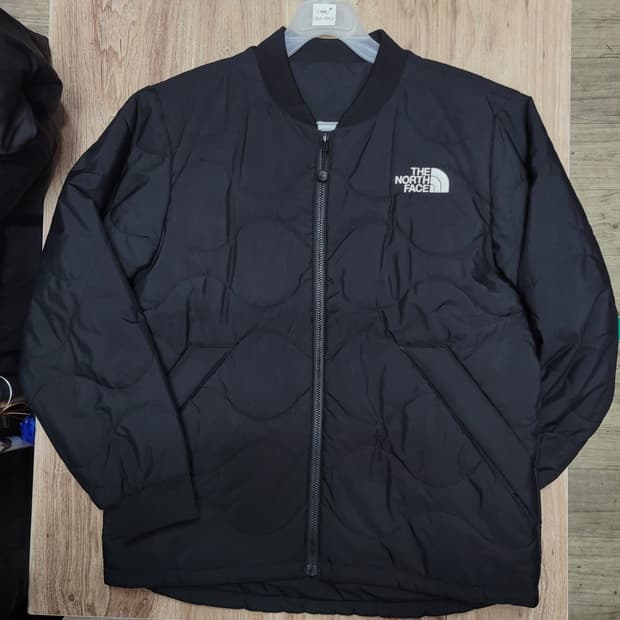 노스페이스 양면 블랙 퀄딩 경량 패딩