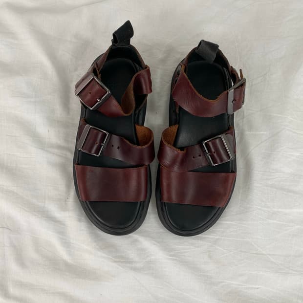 닥터마틴 그리폰 버건디 레더 샌들 220 <17>