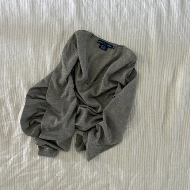 ▫️Ralph Lauren V-Neck Knit