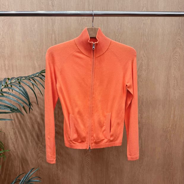 띠어리 하이넥 긴팔 니트 집업 무지 립 넥 디테일 슬림핏 오렌지