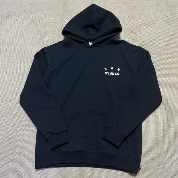 아이앱 스튜디오 후드티