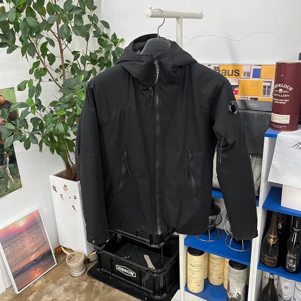 Cp컴퍼니 렌즈와펜 후드점퍼 14y(성인여성가능)