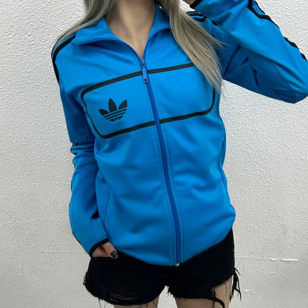 아디다스 블랙라인 블루 트랙탑 85