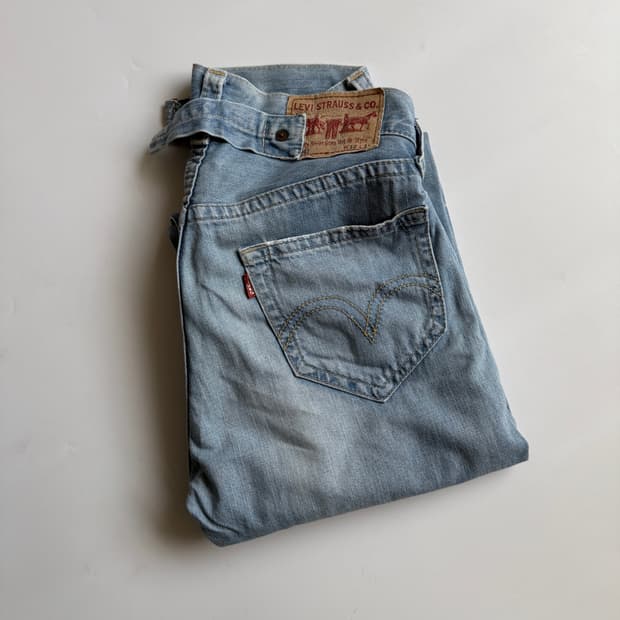 Levi’s 신치백 데님 ( OS ) 