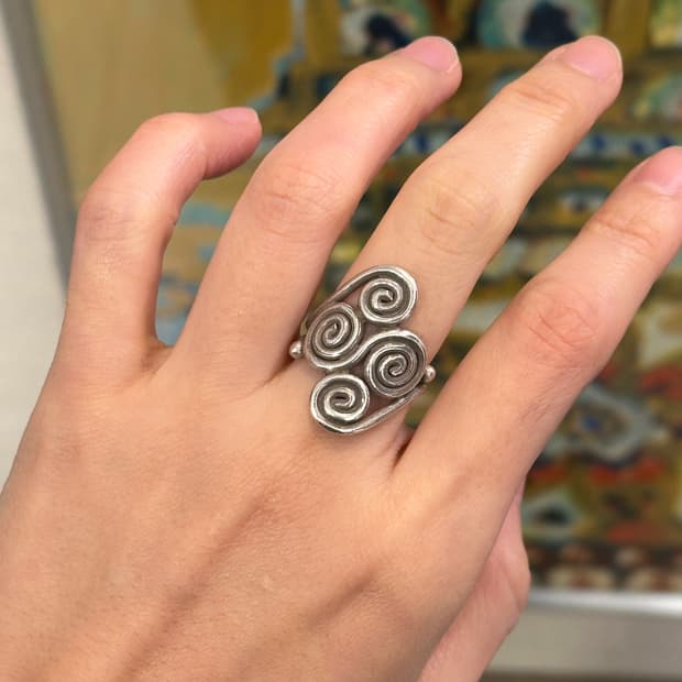 (Only 1)Musta Spiral Karensilver Ring