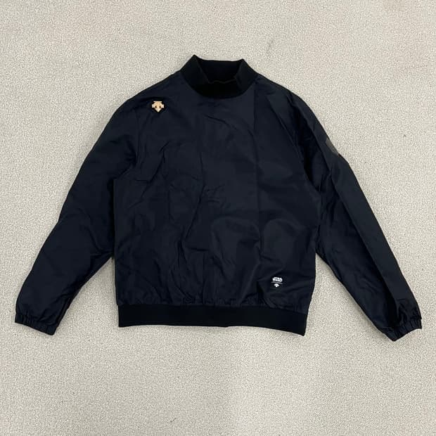 [M] 데상트 스타워즈 콜라보 아노락 맨투맨 스웻셔츠 0115M1