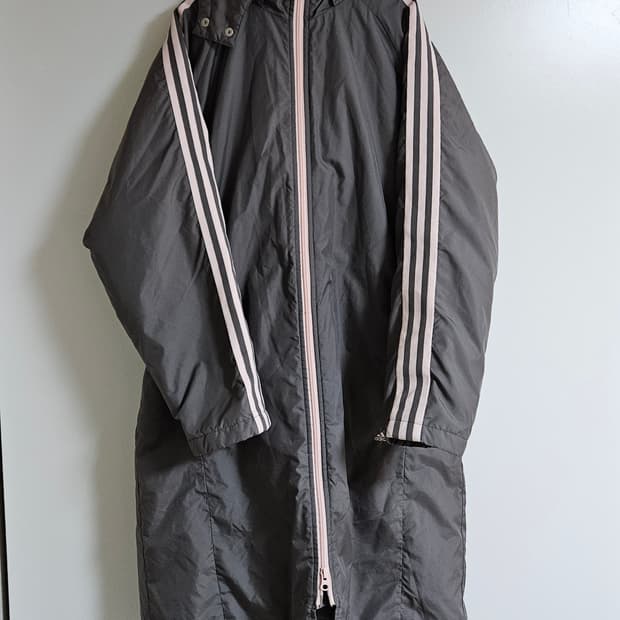 아디다스 벤치 코트
