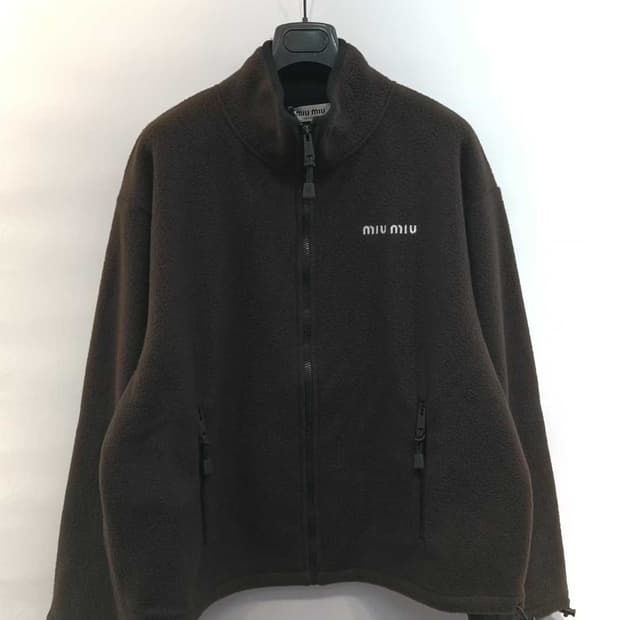 미우미우 후리스 자켓 라지사이즈 판매합니다