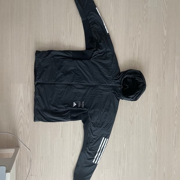 아디다스(adidas) 윈드자켓