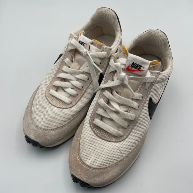 나이키 에어 테일윈드 스니커즈 250