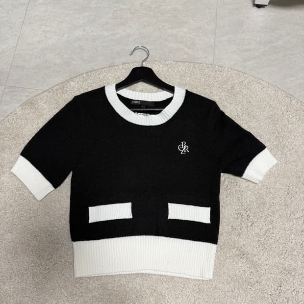 시티브리즈 자수 배색 부클니트 free 사이즈