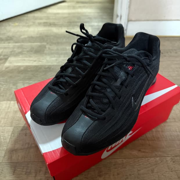 [280] (W) 나이키 샥스 Z 블랙 유니버시티 레드