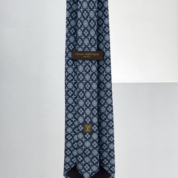 루이비통 넥타이