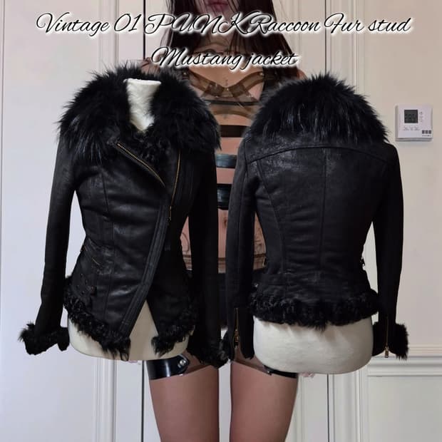 Vintage 01 PUNK Raccoon Fur stud Mustang