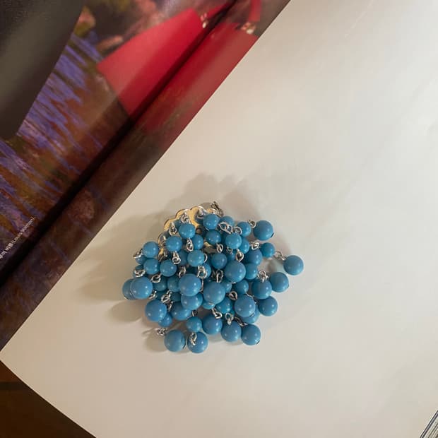 일본 터키블루톤 비즈 브로치 
