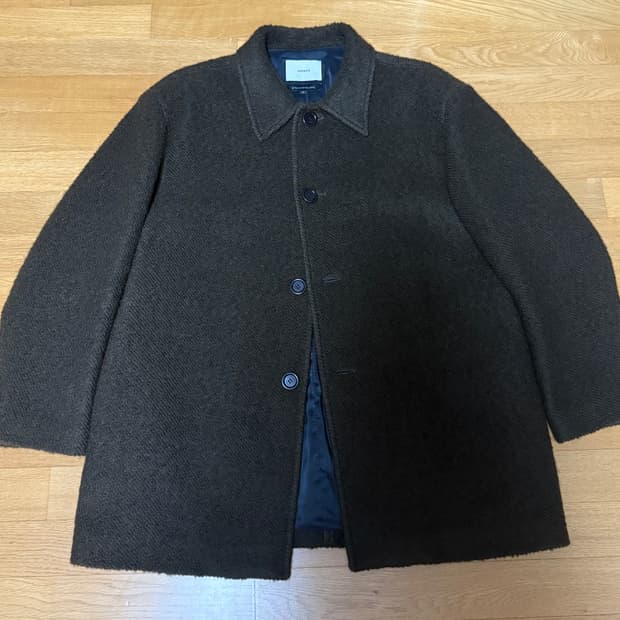 아모멘토 23fw 하프코트 브라운