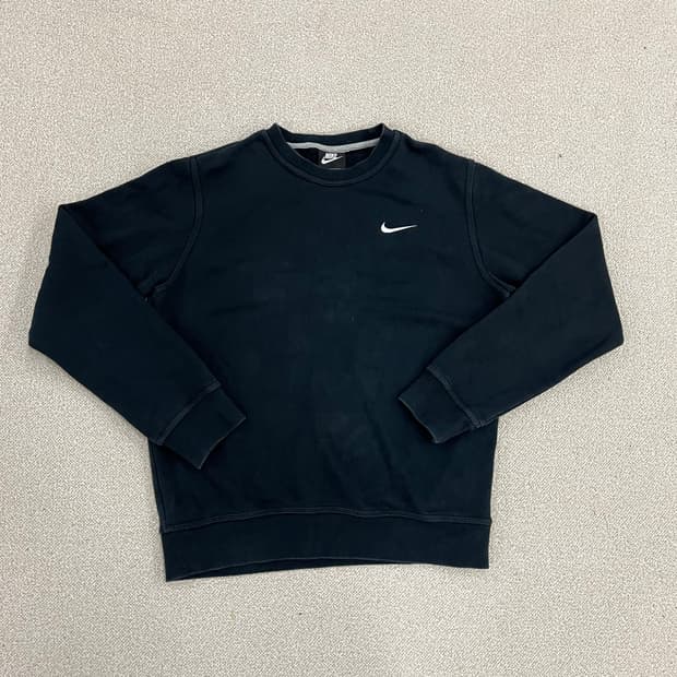 M 나이키 블랙 스우시 맨투맨 0127M2