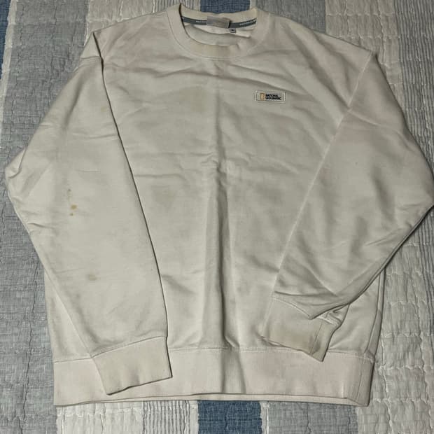 내셔널지오그래픽 흰색 맨투맨 (M)