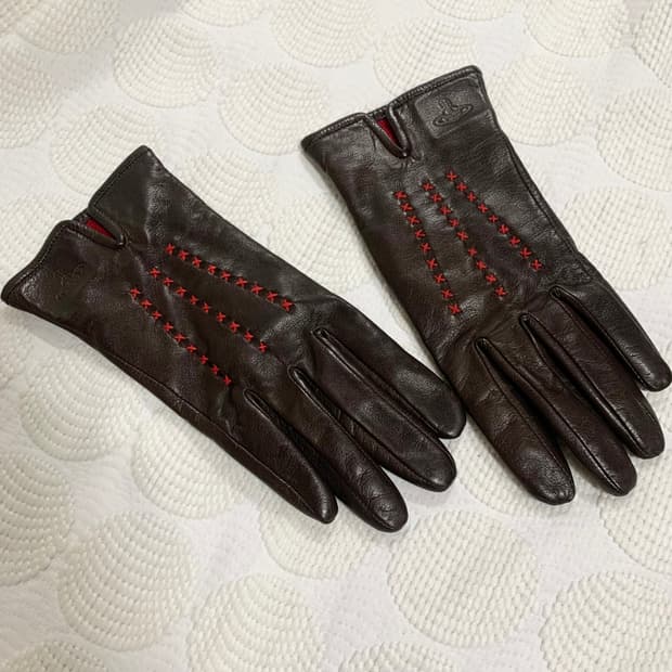 비비안웨스트우드 가죽 스티치 장갑 