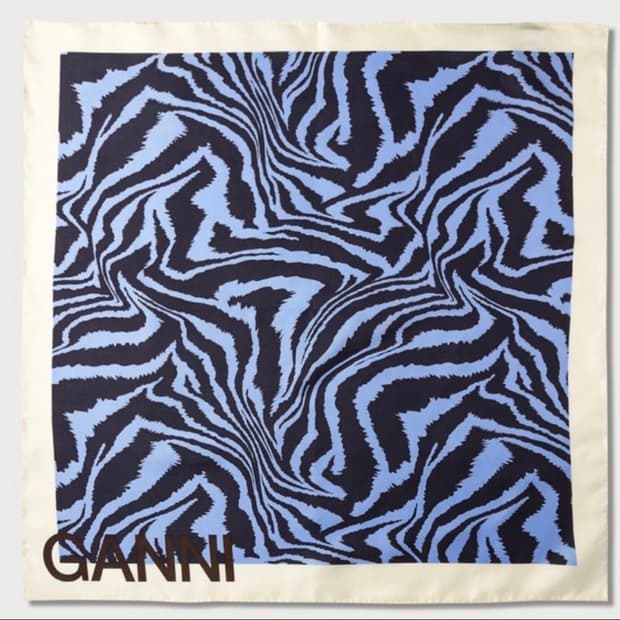 GANNI 가니실크스카프
