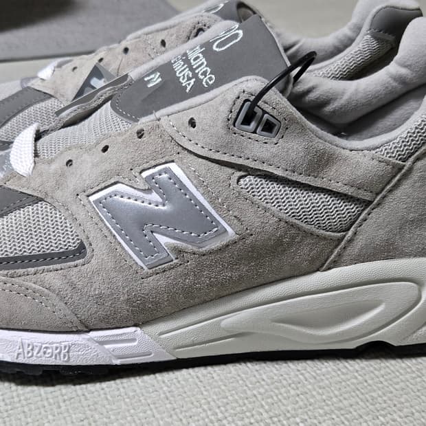 뉴발란스 990v2 그레이 290사이즈 