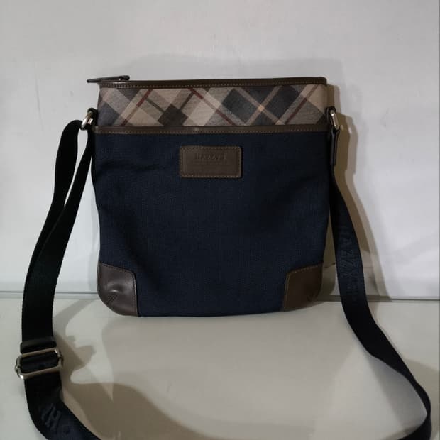 헤지스 미니 크로스백 남성