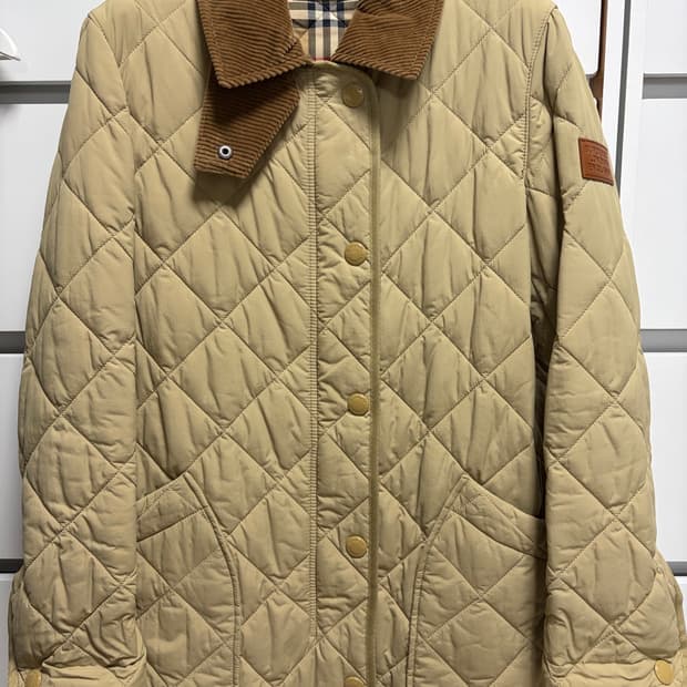 [2회착용] 버버리 여성용 퀼팅 자켓 XS