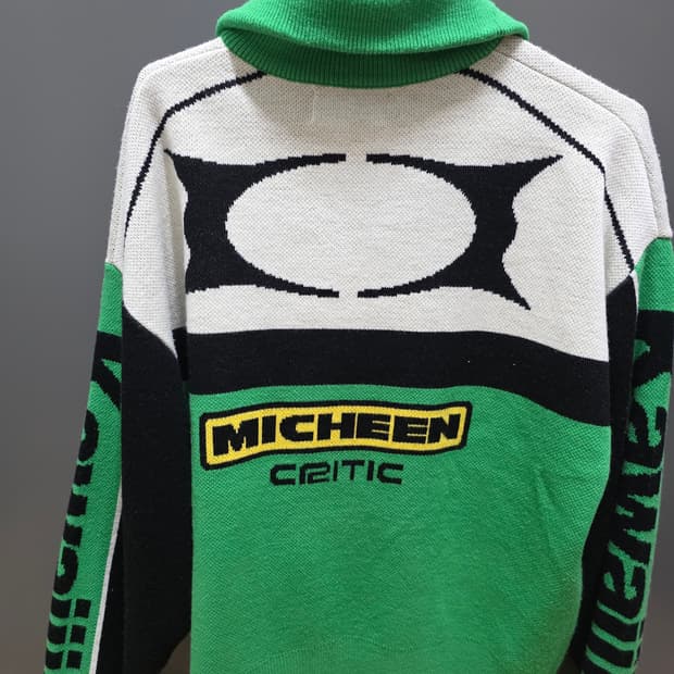 크리틱 레이싱 니트집업