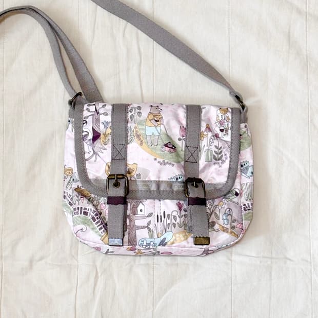 레스포삭 딸기우유 크로스백 라떼갸루 모리걸