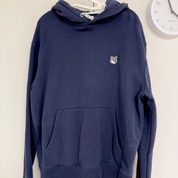 메종키츠네 후드티 