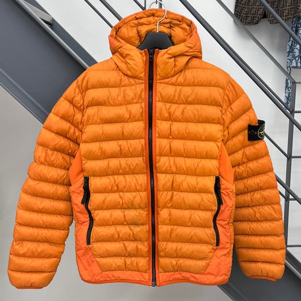 스톤아일랜드 와펜 오렌지 경량 패딩 / 14Y