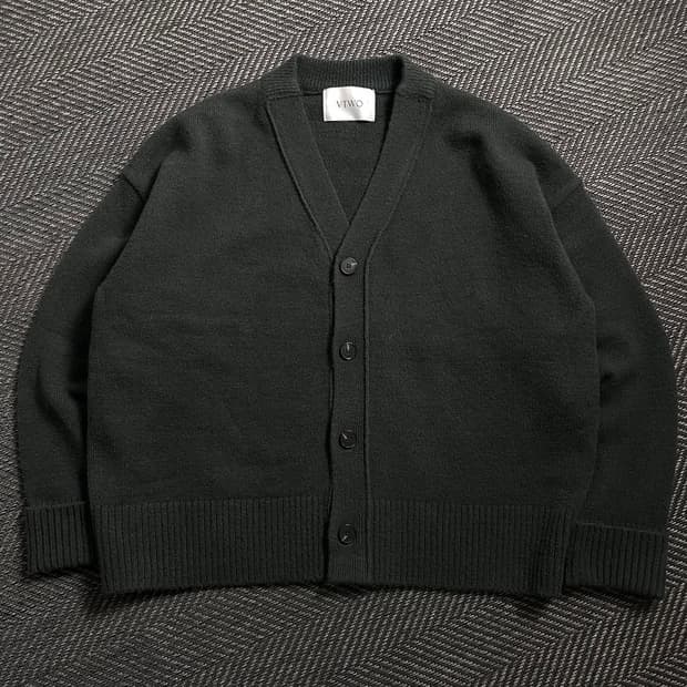 VTWO 미니멀 박시핏 울 가디건 챠콜o 4593