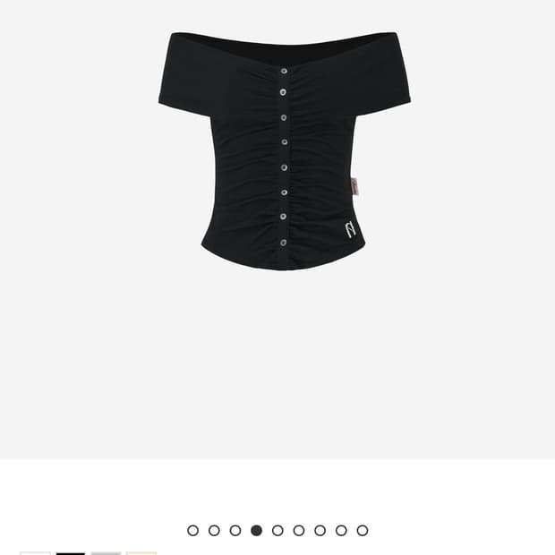 뉴얼린 button Shirring off shoulder top 