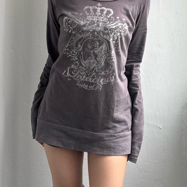 Vintage Graphic Stripe Layered Long Slee