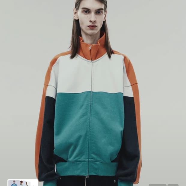 더바이닐하우스 풀집업 스웻셔츠