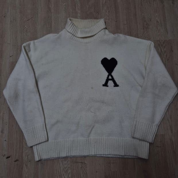 아미 빅하트 로고 터틀넥 목폴라 니트 L(100)